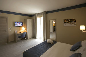 טרפאני Map Holiday Residence מראה חיצוני תמונה